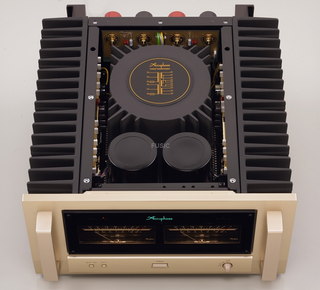 Accuphase P-7100