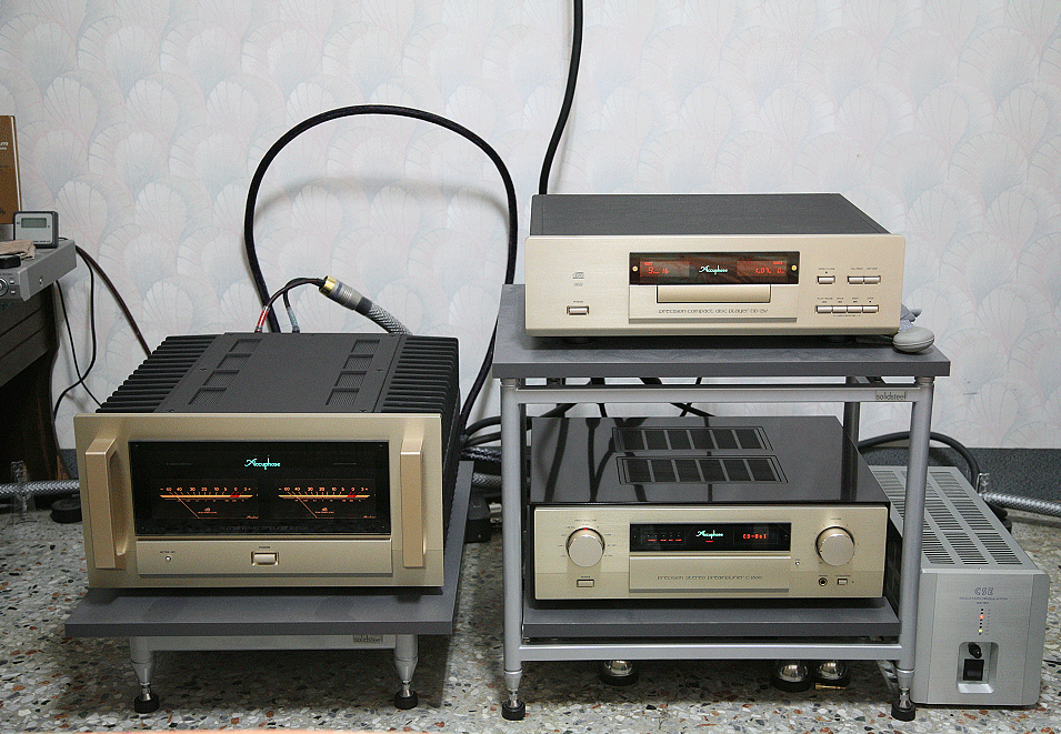 Accuphase C 2800