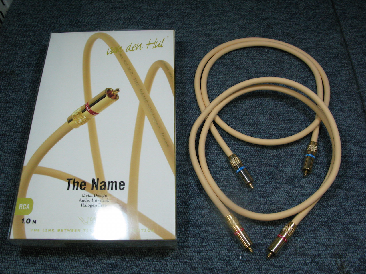 Van Den Hul - The Name (0.8m)