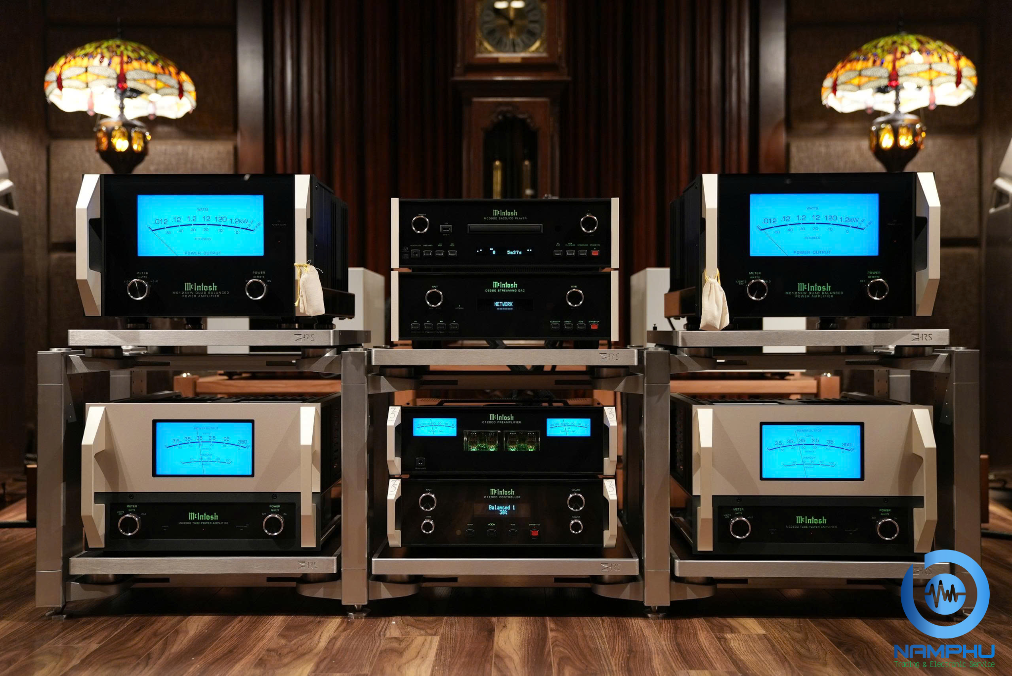 Hệ thống Mcintosh tại phòng nghe nhạc Showroom Điện Tử Nam Phú