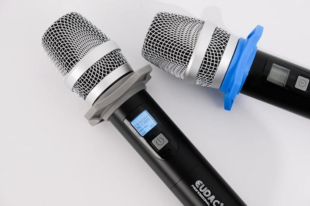 Trùng tần số với micro khác trong khu vực