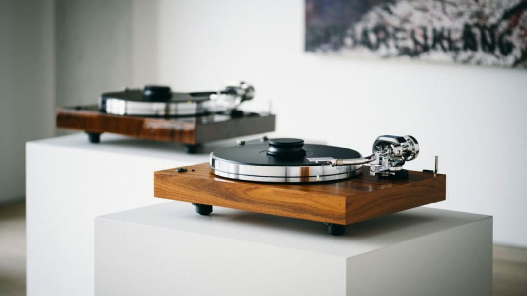 Tín hiệu phono yếu cần được khuếch đại