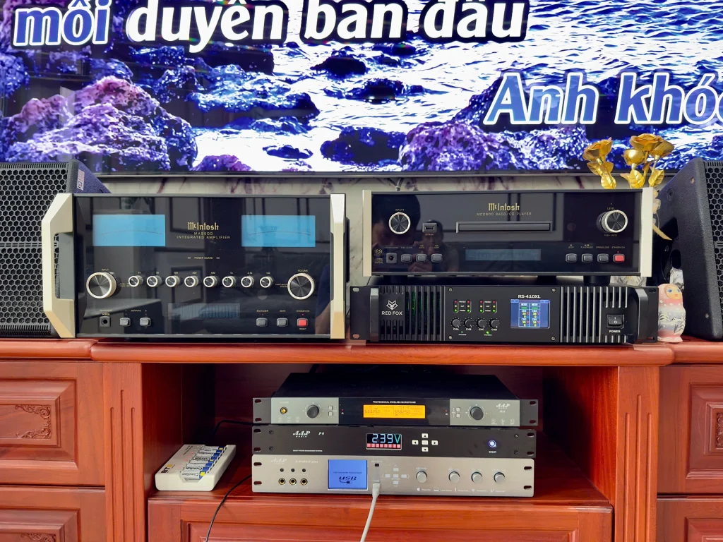 Đẩy công suất 4 kênh Redfox RS - 410XL