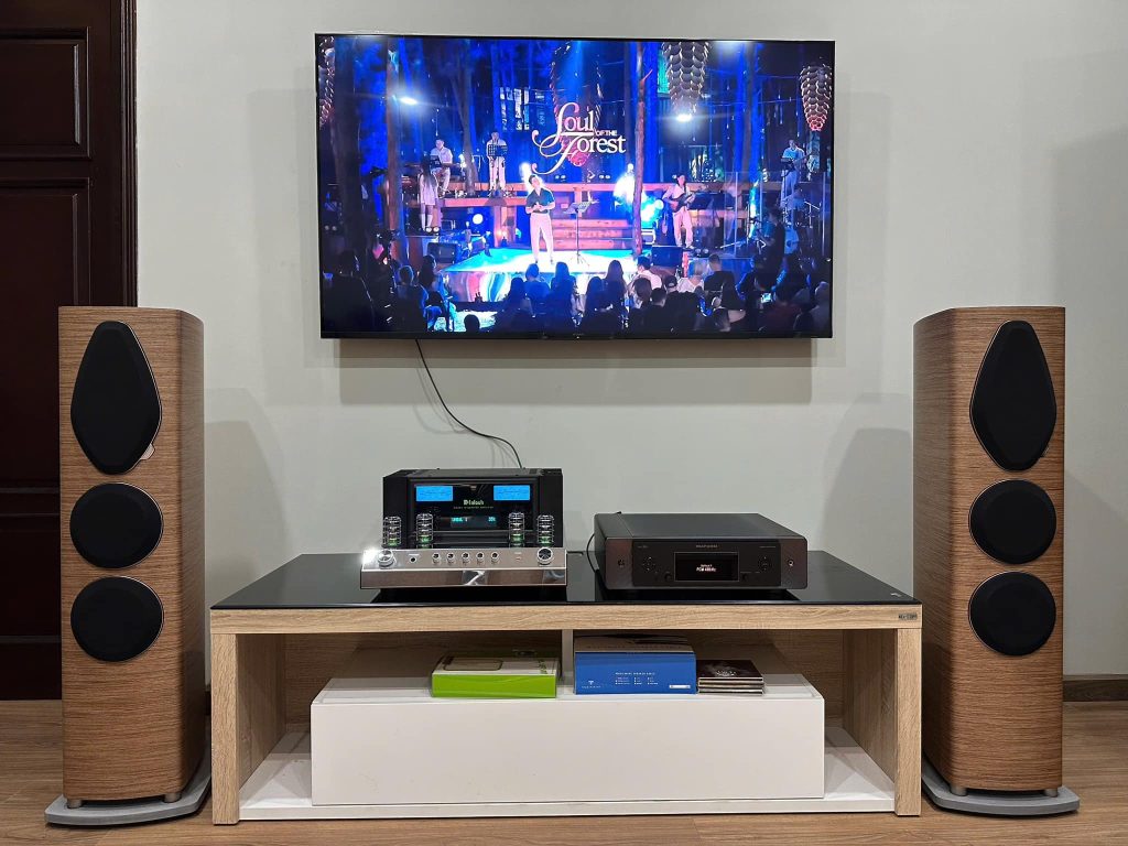 Hệ thống âm thanh cao cấp Mcinotsh phối ghép cùng loa Sonus Faber -Điện Tử Nam Phú lắp đặt tại nhà khách hàng