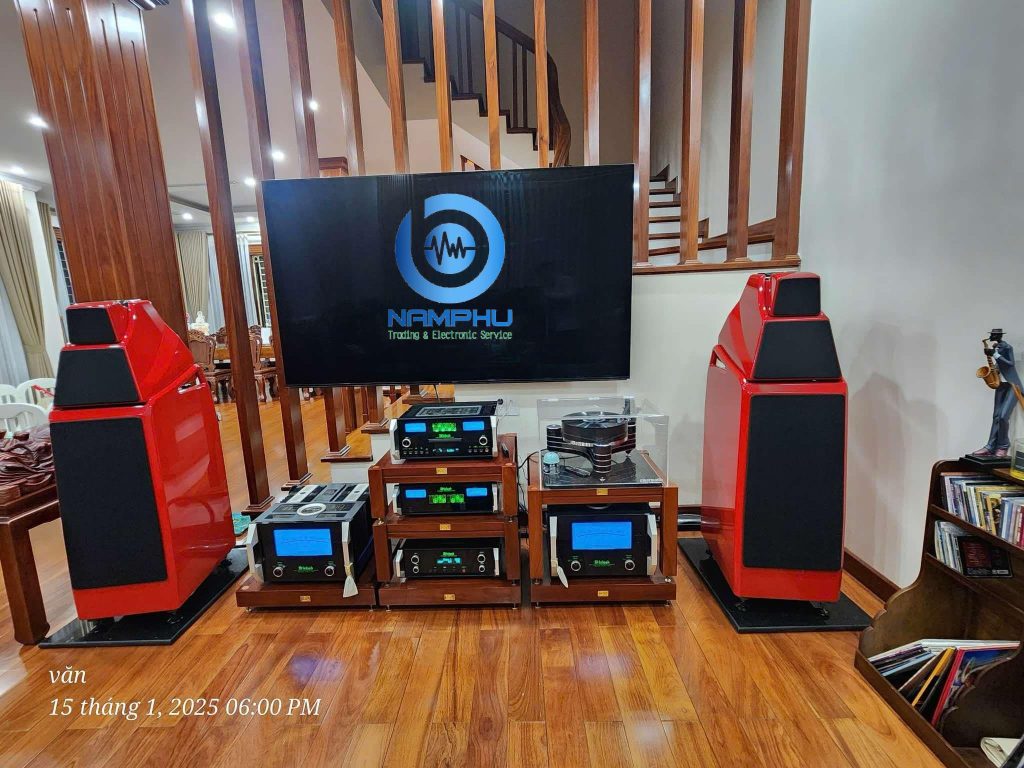 Hệ thống âm thanh cao cấp Mcinotsh phối ghép cùng loa Wilsona Audio -Điện Tử Nam Phú lắp đặt tại nhà khách hàng